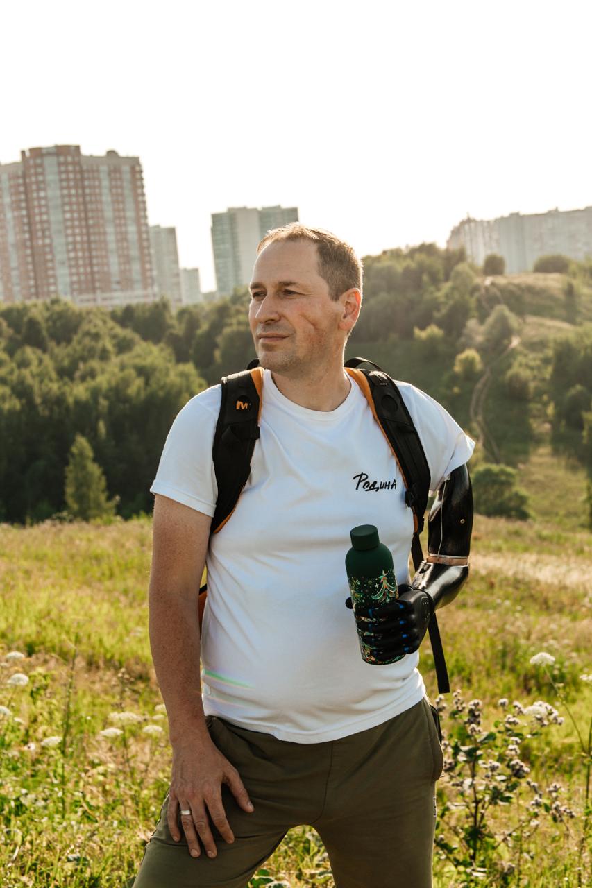 История 44-летнего Антона Баженова, чья жизнь обрела новый глубокий смысл после тяжелого испытания, поистине вдохновляет.